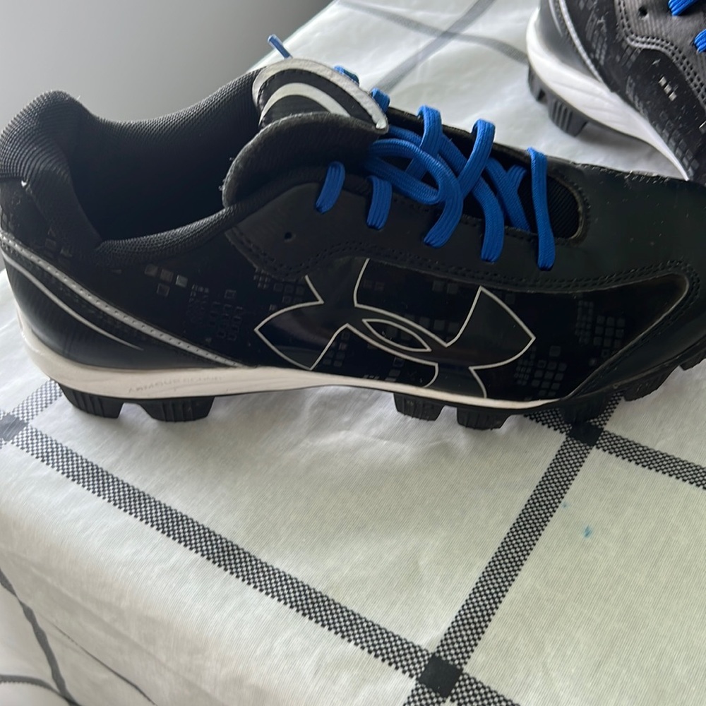 Under armor cleats